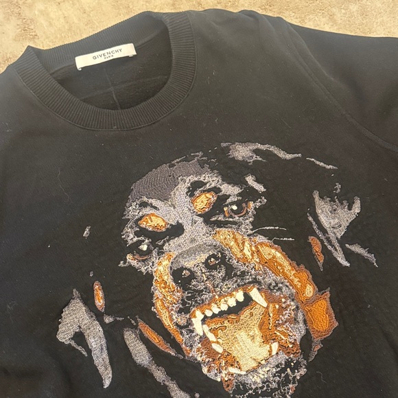 Givenchy Rottweiler LIKE NEW - Picture 3 of 4